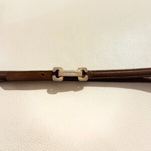 VINTAGE CASSANDRE PARIS BROWN LEATHER SKINNNY BELT GOLD TONE LOGO BUCKLE SIZE 44